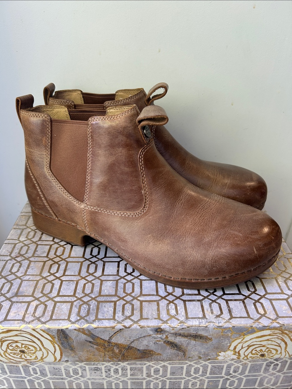 Dansko Michele Chelsea Boot Brown Burnished Leather Women’s size 42/11.5-12